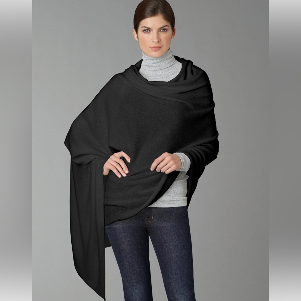 NEW White + Warren Cashmere Travel Wrap Black NWT Price is Firm